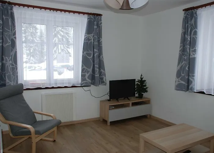 Raketa Apartament Pernink